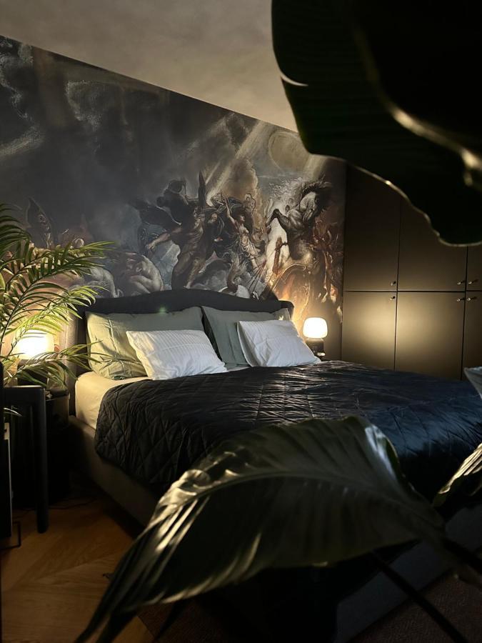 Skyline Elegance With Free Parking Apartment Братислава Екстериор снимка