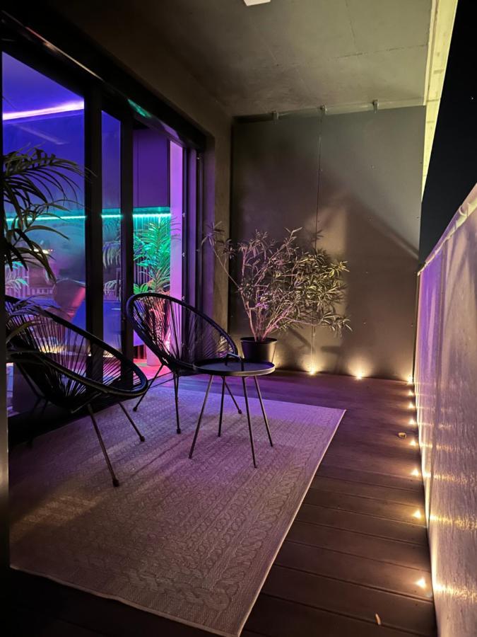Skyline Elegance With Free Parking Apartment Братислава Екстериор снимка