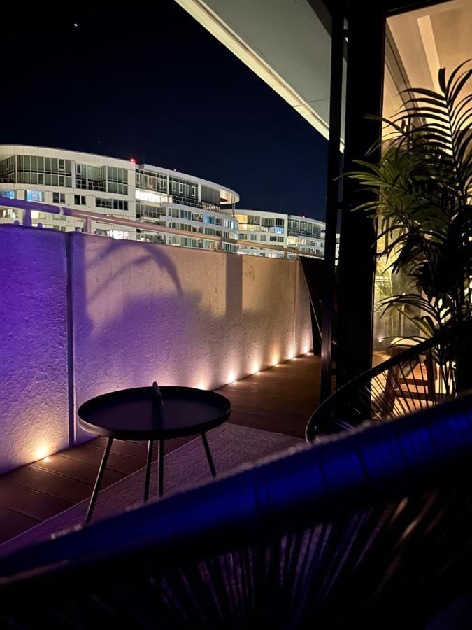 Skyline Elegance With Free Parking Apartment Братислава Екстериор снимка