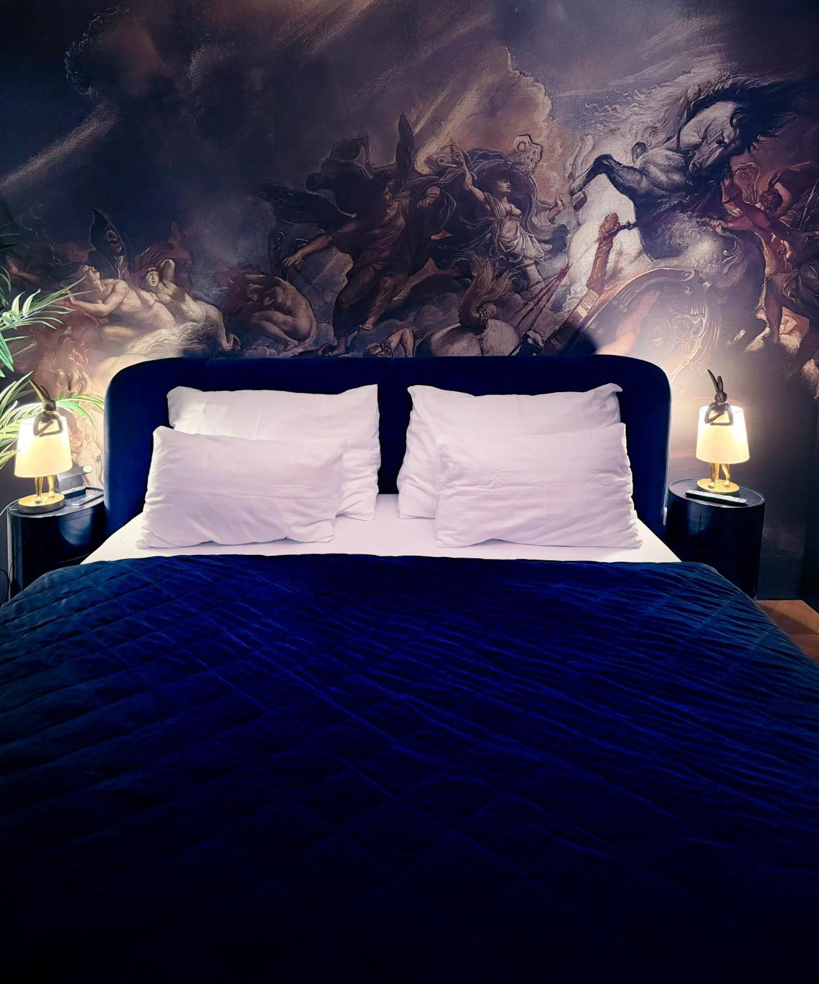 Skyline Elegance With Free Parking Apartment Братислава Екстериор снимка